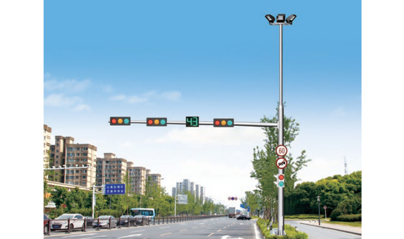 道路的路燈使用綜合桿優(yōu)勢(shì)有哪些？